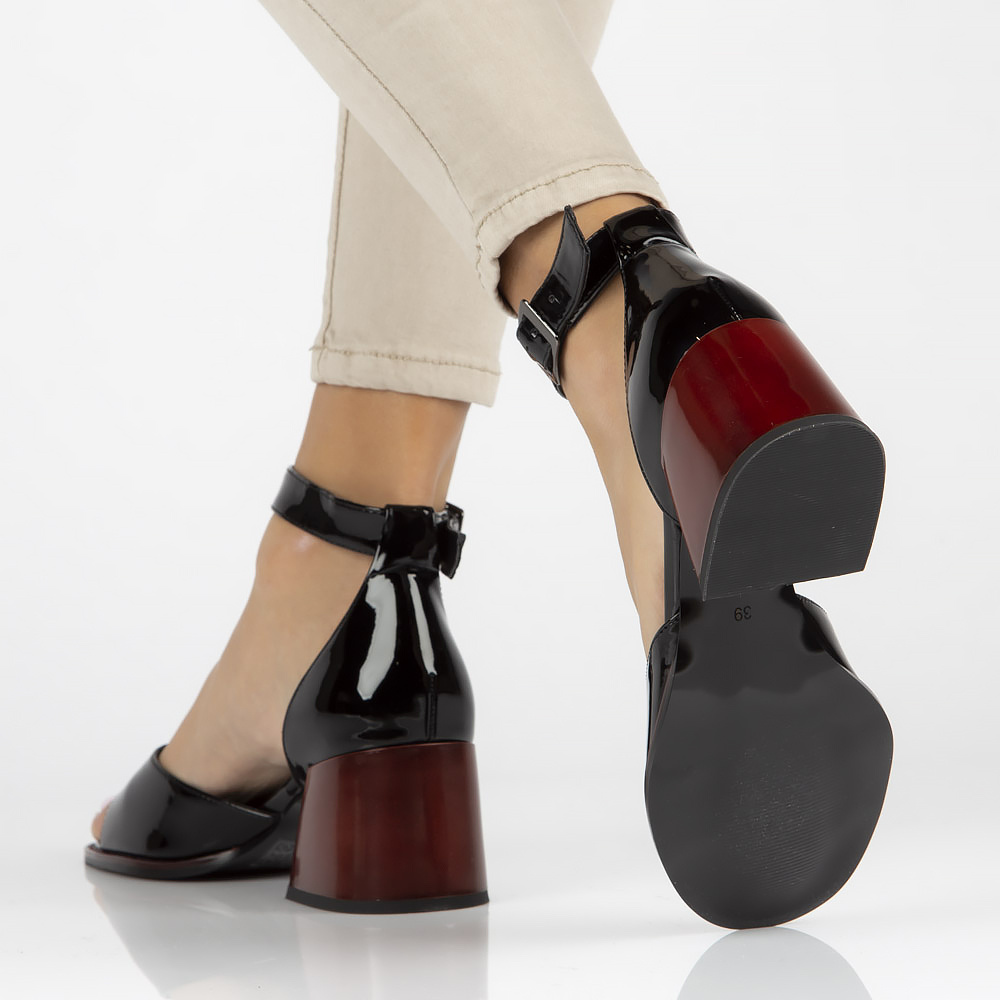 Skórzane sandały damskie Filippo DS3723/22 BK czarne